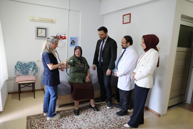 80 yaş üstü hastalara reçete ve rapor evden verilecek