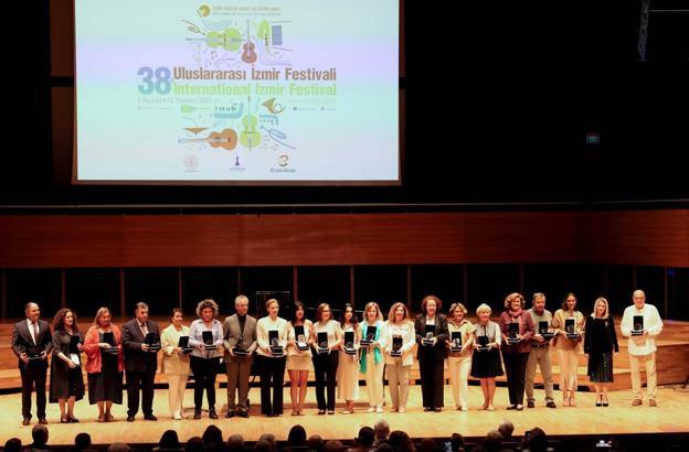 38. Uluslararası İzmir Festivali başladı