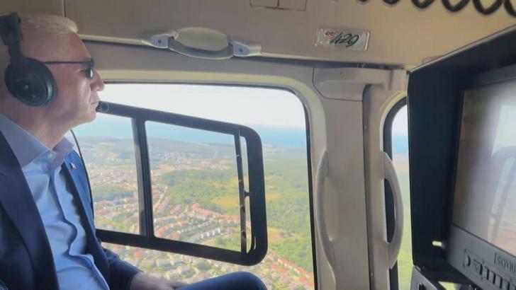 İstanbul - Vali Gül, bayram trafiğini havadan denetledi