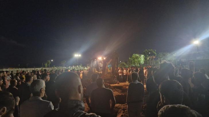 Diyarbakır’da 13 katlı apartmanda yangın paniği; Anne ve 3 çocuğu hayatını kaybetti (6)