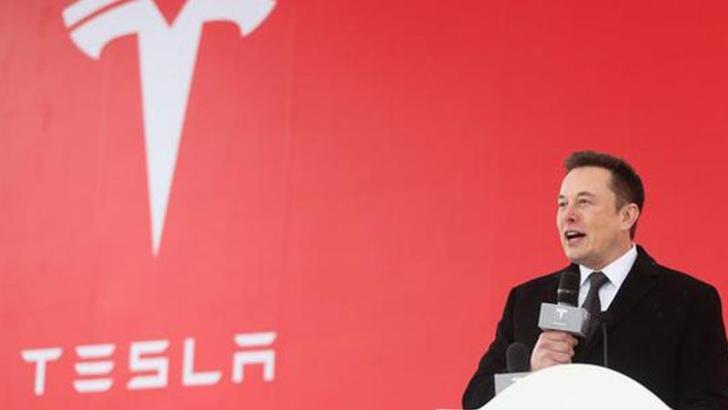 Tesla hisseleri, Trump ile Musk arasındaki gerilimin tırmanmasıyla düştü