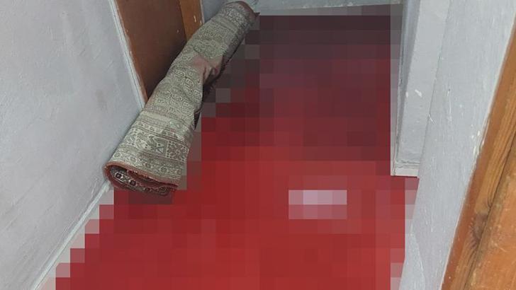 Gaziosmanpaşa'da kanalizasyondan gelen kurban kanı 2 daireyi bastı