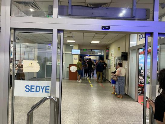 Manisa Büyükşehir Belediye Başkanı Zeyrek'i elektrik çarptı, hastaneye kaldırıldı (1)