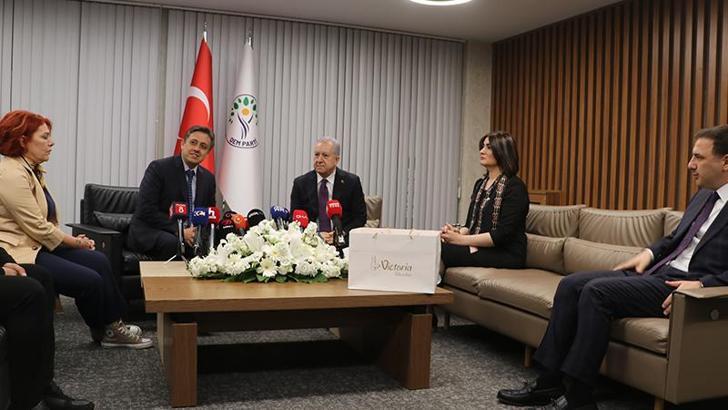 Siyasi partiler arasında bayramlaşma ziyaretleri