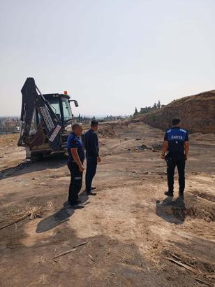 Reyhanlı’da açık alana bırakılan kurban atıkları temizlendi