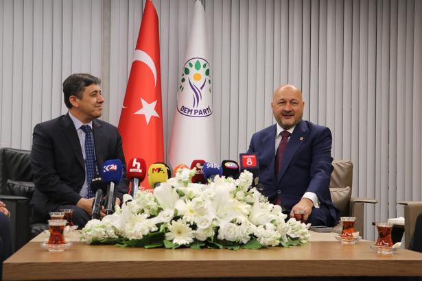 Siyasi partiler arasında bayramlaşma ziyaretleri (5)