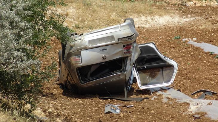 Gercüş’te otomobil tarlaya yuvarlandı: 3 yaralı