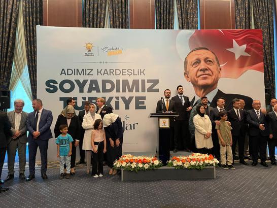 AK Parti'de partililer bayramlaştı