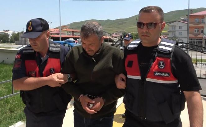 Kardeşini öldürüp, kendi oğlu ve diğer kardeşini yaralayan eski muhtar adliyede (2)