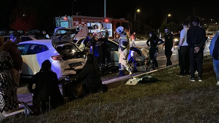 Kütahya’da zincirleme trafik kazası; 2’si ağır 6 yaralı