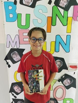 Minikler, kendi şiir kitabını çıkardı