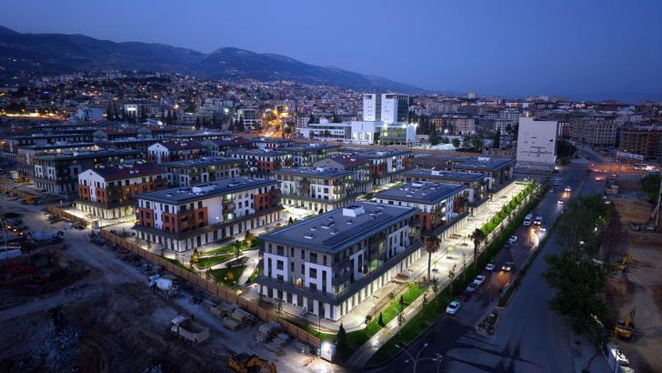 Kahramanmaraş'ta inşa edilen Azerbaycan Mahallesi'nde yaşam başlıyor