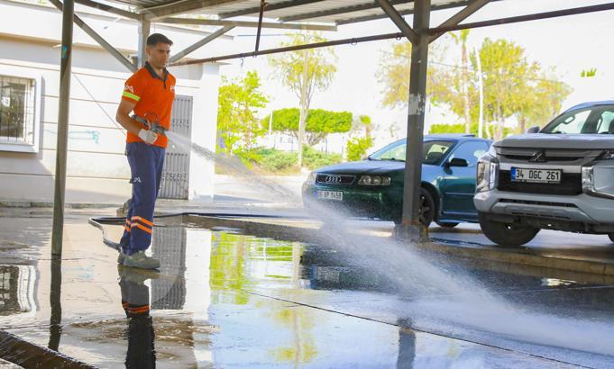 Kurban kesim alanlarında kapsamlı temizlik çalışması