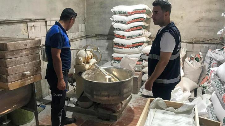 Tarsus’ta zabıta ekiplerinin denetimi sürüyor