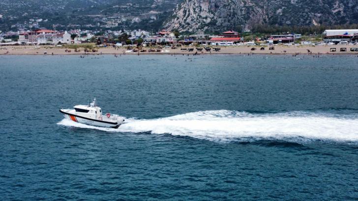 Bayramda havalar ısındı, Hataylılar sahilleri doldurdu