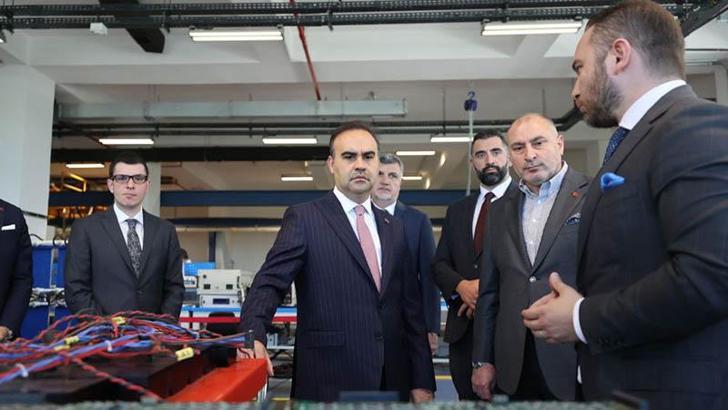 Bakan Kacır: Türkiye'nin savunma sanayine güç veren girişimlere destek olmaya devam edeceğiz