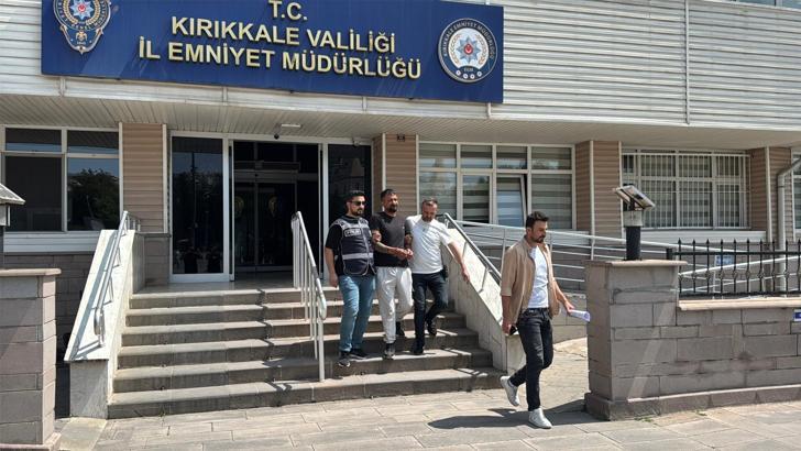 İki yıl önce kendisini tüfekle yaralayan husumetlisini tabancayla vurdu (2)
