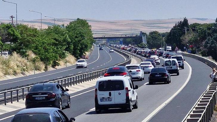 Tekirdağ'dan İstanbul'a bayram dönüşü yoğunluğu