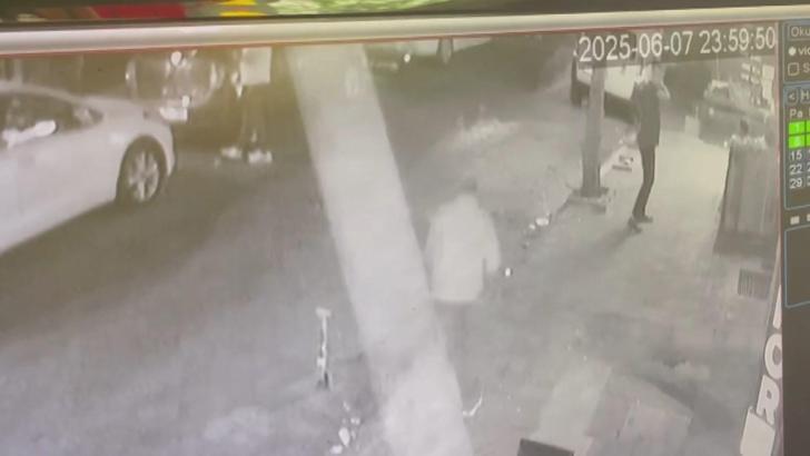 İstanbul - Bahçelievler'de 'Adam olun' diye bağırıp kurşun yağdırdı; o anlar kamerada