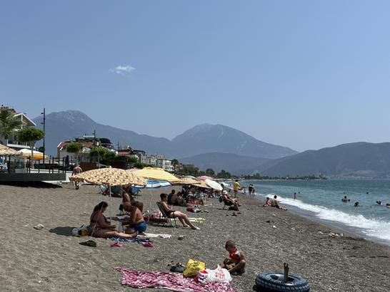 Tatilcilerin bayram dönüşü başladı, plajlar boşaldı