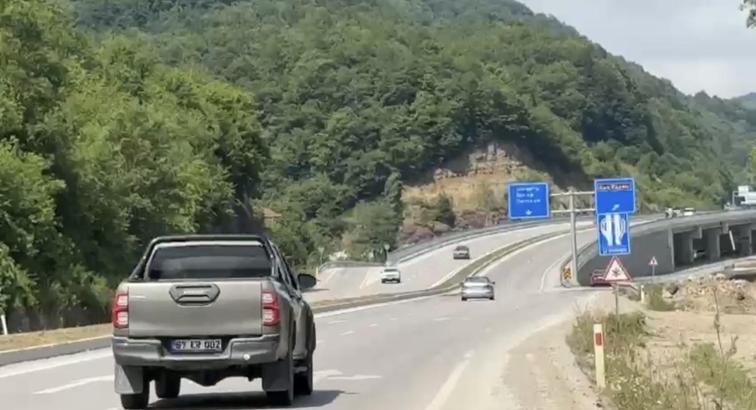 Bartın'dan dönüşler başladı; kara yollarında trafik arttı