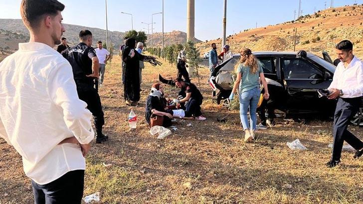 Mardin'de cip ile hafif ticari araç çarpıştı; 9 yaralı