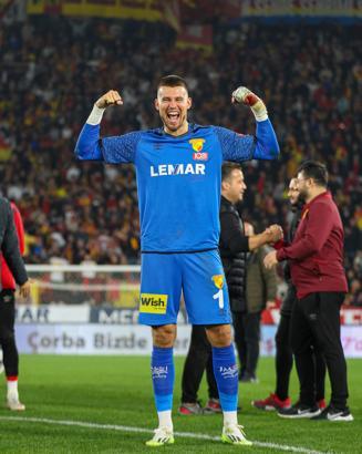 Göztepe'de Mateusz Lis'in talipleri belli oldu