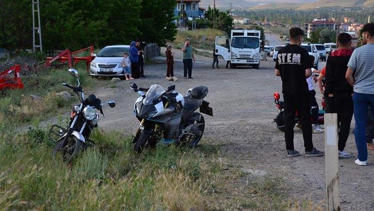 Kayseri'de yola dökülen madeni yağ nedeniyle devrilen motosikletteki 2 kişi yaralandı