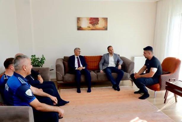 Vali Çelik, saldırıya uğrayan zabıtaları ziyaret etti