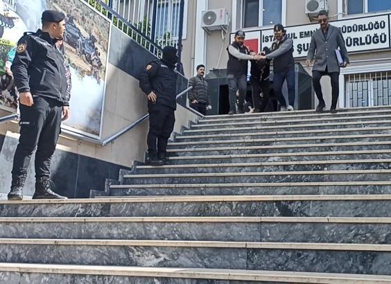 İstanbul - Mattia Ahmet Minguzzi cinayetinde aileyi tehdit eden 2 sanık ilk kez hakim karşısına çıkıyor - 1