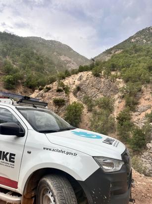 Gabar Dağı'nda düşüp yaralandı, askeri helikopterle alındı