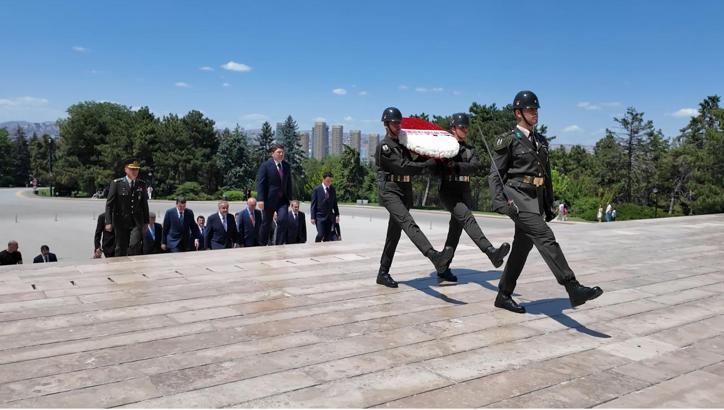 Bakan Tunç, yeni HSK üyeleriyle Anıtkabir'i ziyaret etti
