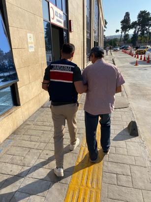 İzmir'de terör propagandasına 5 gözaltı