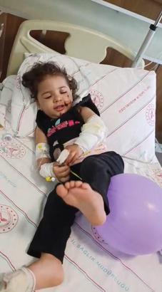 5'inci kattan otomobilin üzerine düşen Rabia Asel’in sağlık durumu iyiye gidiyor