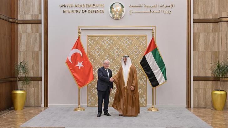 Bakan Güler, BAE Savunma İşlerinden Sorumlu Devlet Bakanı Al Mazrouei ile görüştü