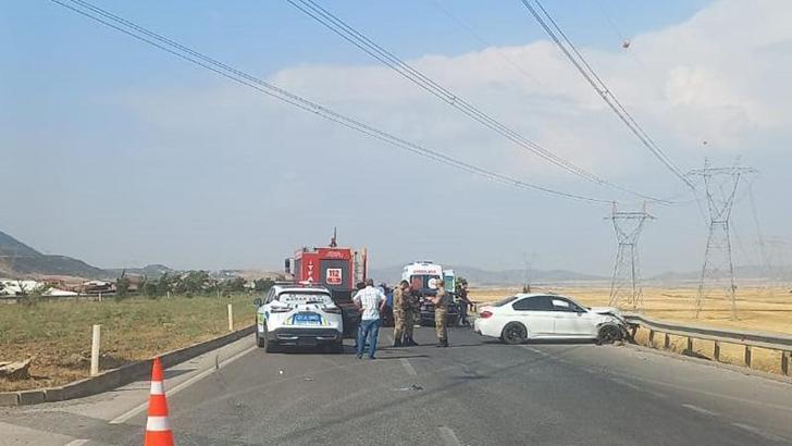 Gaziantep'te 2 otomobil çarpıştı: 1 ölü, 1 yaralı