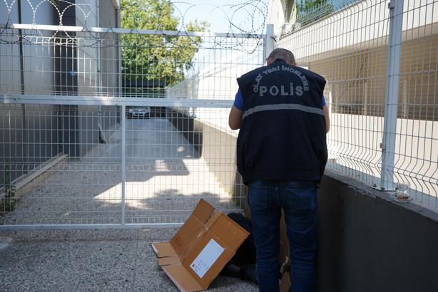 Yol kenarında erkek cesedi bulundu