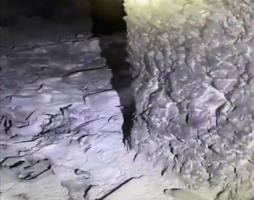 MSB: Irak'ın kuzeyinde mağarada çok sayıda silah ve mühimmat ele geçirildi