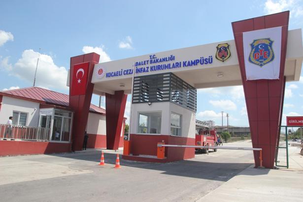 Kocaeli’de cezaevlerinden 29 kişi tahliye edildi