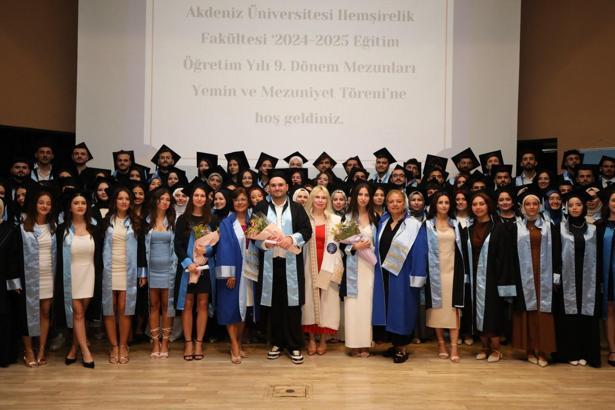 Akdeniz'in 'Beyaz Melekleri'ne coşkulu mezuniyet