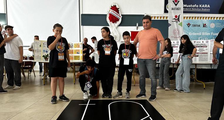 Erdemlİ’de TÜBİTAK 4006-C Bilim Fuarları Festivali gerçekleştirildi