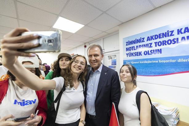 Mersin Büyükşehir’in öğrenim yardımları ile gençler umut dolu