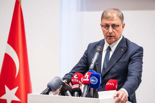 İzmir Büyükşehir Belediyesi, bin 30 kişiyi işten çıkarıyor