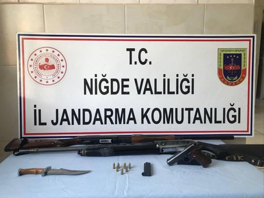 Niğde'de ruhsatsız silah operasyonu