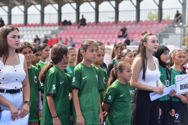 Küçükler Hokey Türkiye Şampiyonası Osmaniye’de başladı