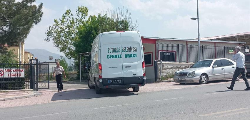Malatya'da yol verme kavgasında amcası ve kuzenini vurdu