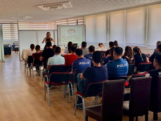Emniyet personeline 'sınav kaygısı' semineri