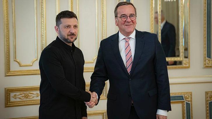 Zelenskiy: Trump ile Rusya'ya karşı yaptırımlar hakkında görüşmek istiyorum