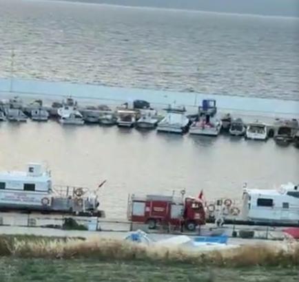 Çanakkale'de Sağlık-1 Botu'ndaki patlamada 1 kişi öldü, 1 kişi yaralandı (2)