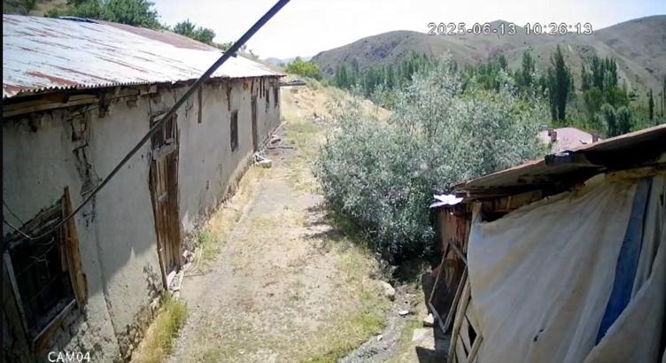 Sivas'ta 4 büyüklüğünde deprem (2)